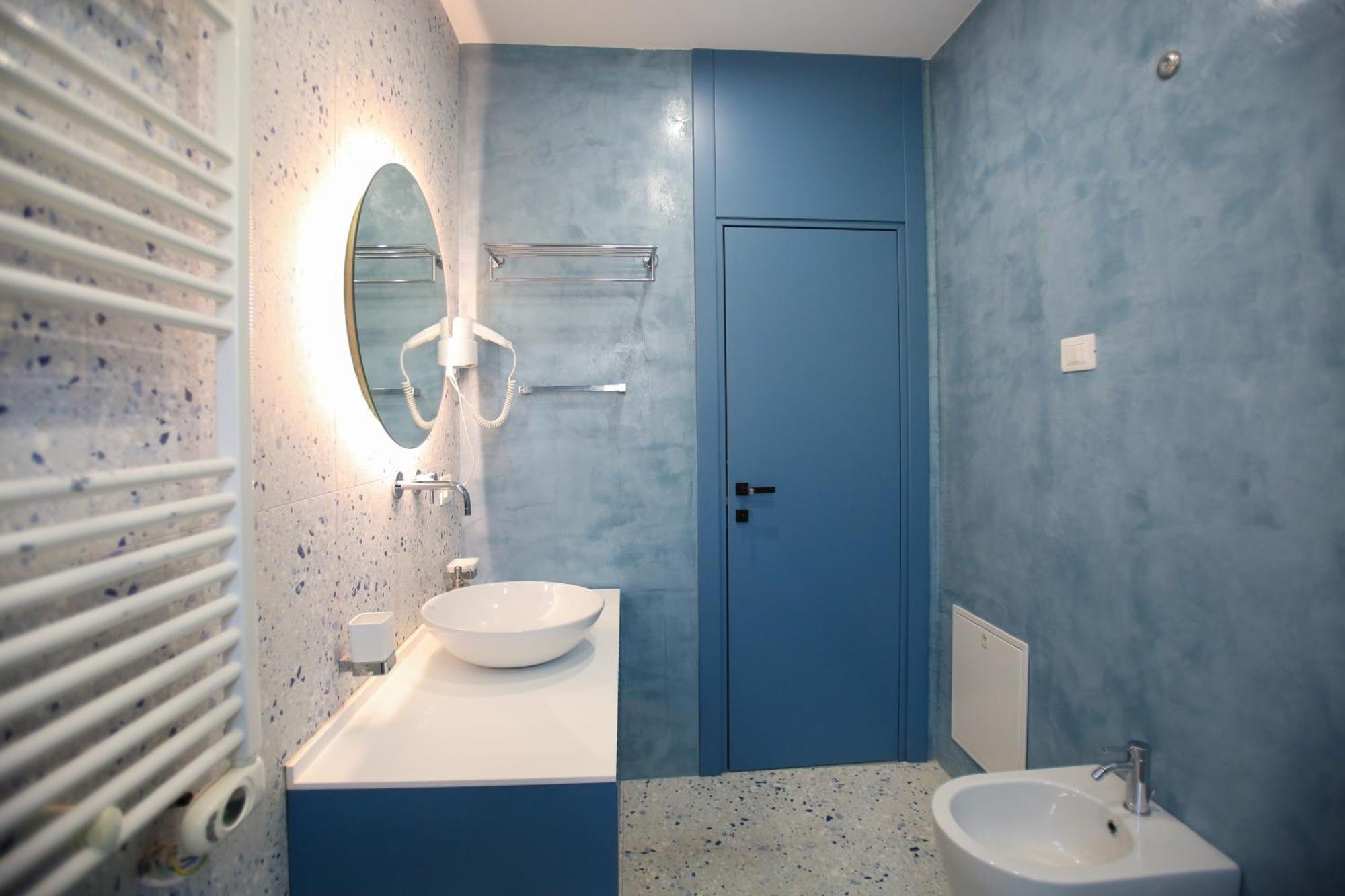 فلورا Imperial Visar Rooms المظهر الخارجي الصورة