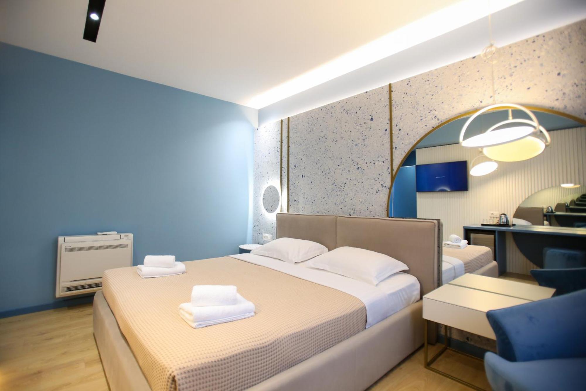 فلورا Imperial Visar Rooms المظهر الخارجي الصورة
